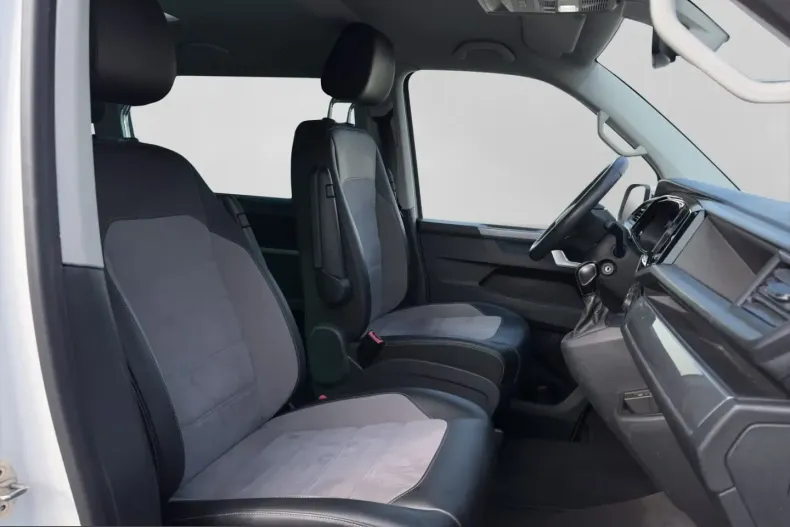 Volkswagen T6 Multivan din 2021 cu 53.955 km - oferta VOL230530 - foto 3