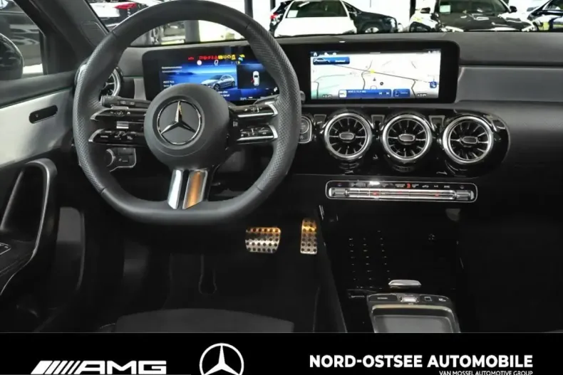 Mercedes-Benz A 200 (Clasa A) din 2025 cu 9.933 km - oferta MER230534 - foto 8