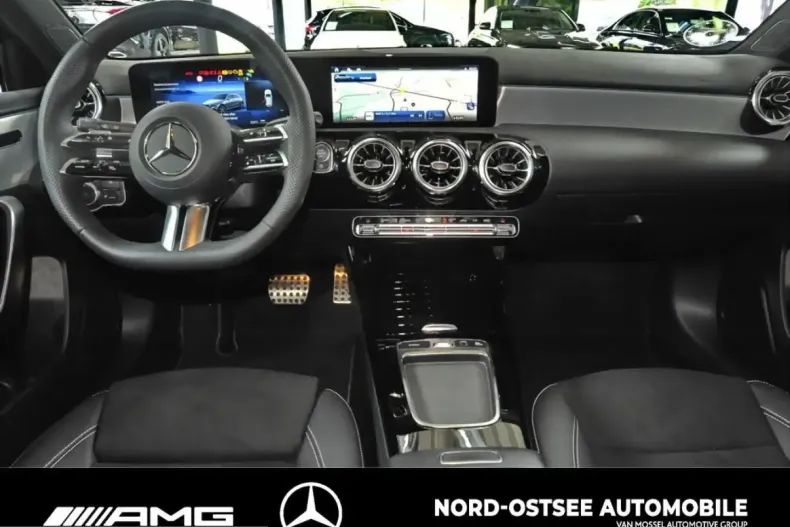 Mercedes-Benz A 200 (Clasa A) din 2025 cu 9.933 km - oferta MER230534 - foto 12