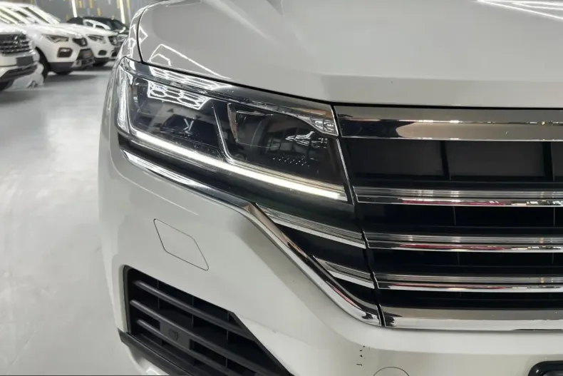 Volkswagen Touareg din 2022 cu 89.000 km - oferta VOL230542 - foto 8