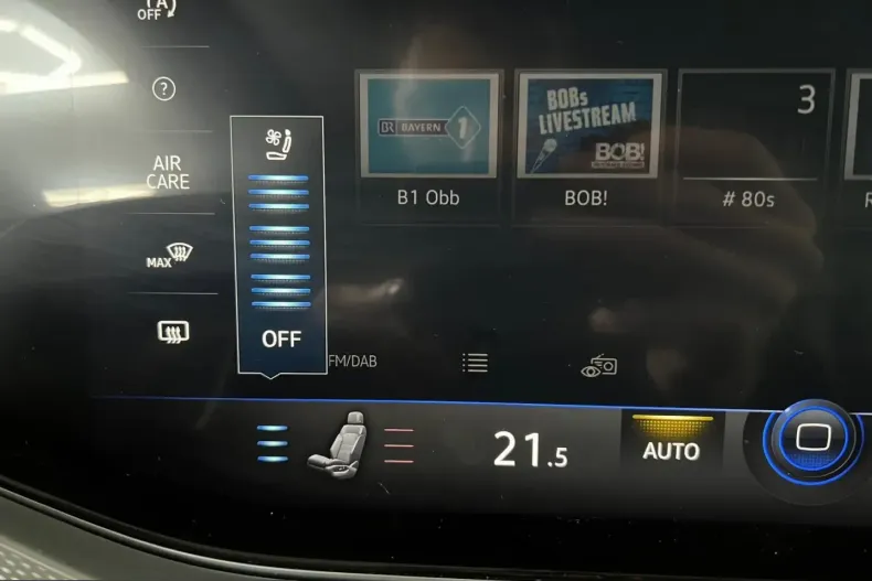 Volkswagen Touareg din 2022 cu 89.000 km - oferta VOL230542 - foto 11