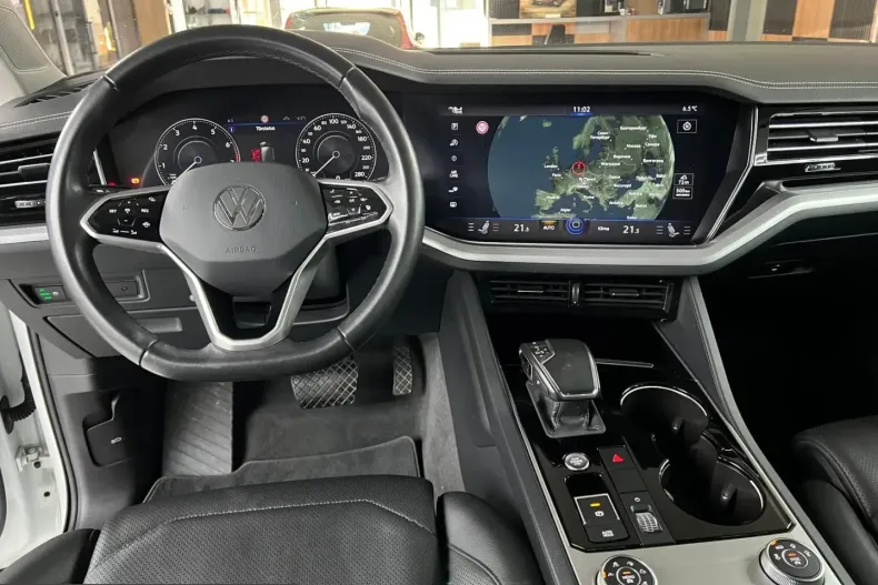 Volkswagen Touareg din 2022 cu 89.000 km - oferta VOL230542 - foto 12