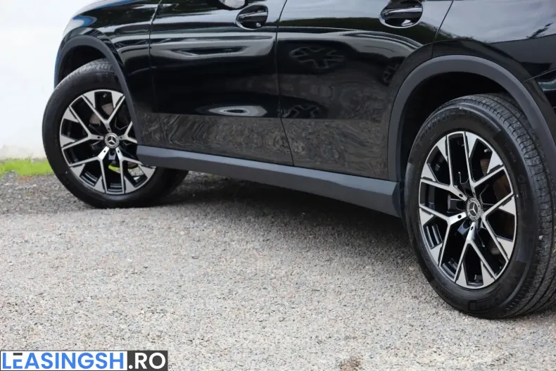 Mercedes-Benz GLC 220 (Clasa GLC) din 2024 cu 48.450 km - oferta MER230546 - foto 30