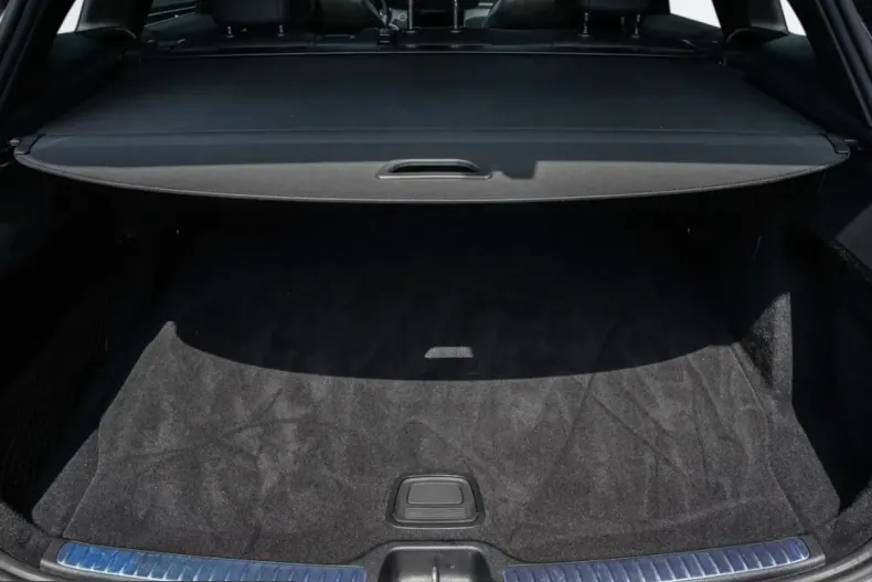 Mercedes-Benz GLC 200 (Clasa GLC) din 2025 cu 37.650 km - oferta MER230547 - foto 4