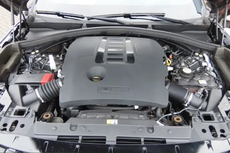 Land Rover Range Rover Velar din 2021 cu 91.295 km - oferta LAN230548 - foto 4