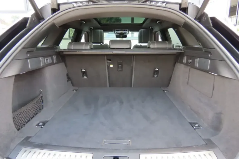 Land Rover Range Rover Velar din 2021 cu 91.295 km - oferta LAN230548 - foto 8