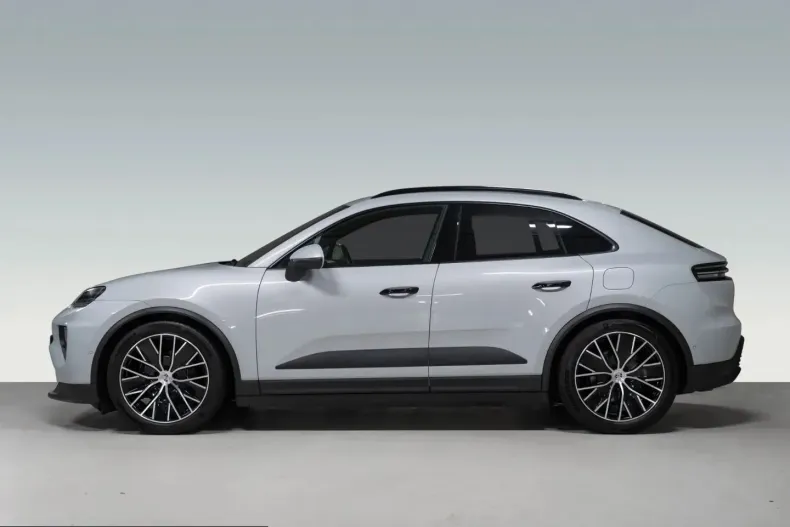 Porsche Macan din 2024 cu 22.500 km - oferta POR230551 - foto 2
