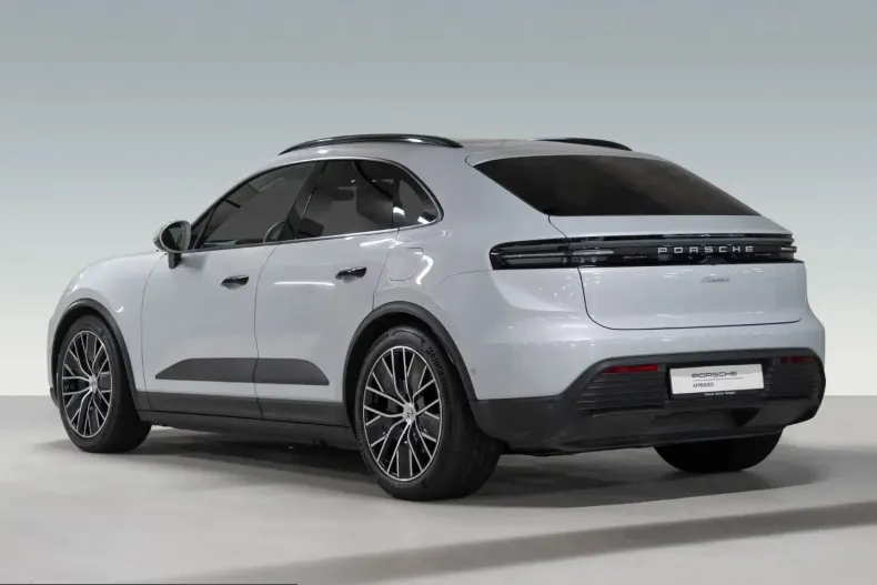 Porsche Macan din 2024 cu 22.500 km - oferta POR230551 - foto 3