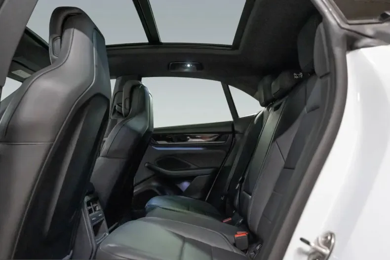 Porsche Macan din 2024 cu 22.500 km - oferta POR230551 - foto 18