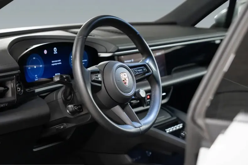 Porsche Macan din 2024 cu 22.500 km - oferta POR230551 - foto 27
