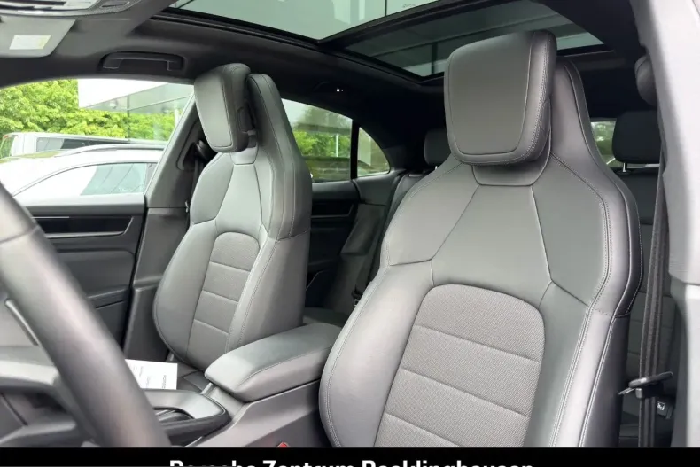 Porsche Macan din 2024 cu 16.927 km - oferta POR230553 - foto 5