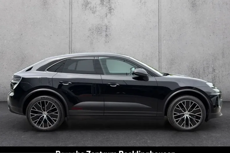 Porsche Macan din 2024 cu 16.927 km - oferta POR230553 - foto 8