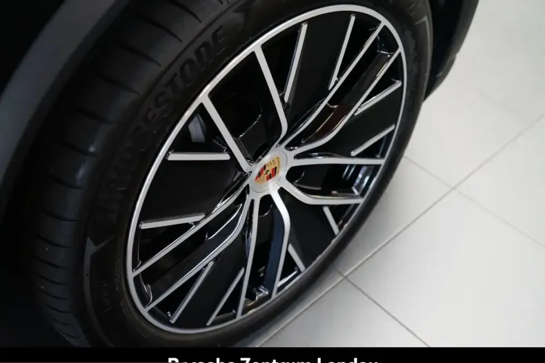 Porsche Macan din 2025 cu 15.990 km - oferta POR230554 - foto 34
