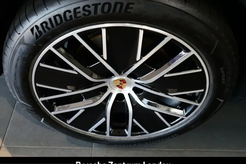 Porsche Macan din 2025 cu 15.990 km - oferta POR230554 - foto 35
