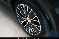 Porsche Macan din 2025 cu 15.990 km - oferta POR230554 - foto 38