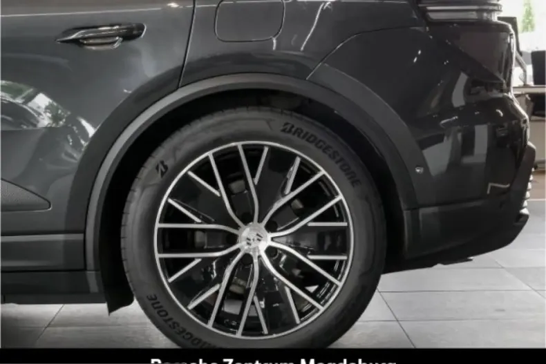 Porsche Macan din 2025 cu 28.580 km - oferta POR230556 - foto 12