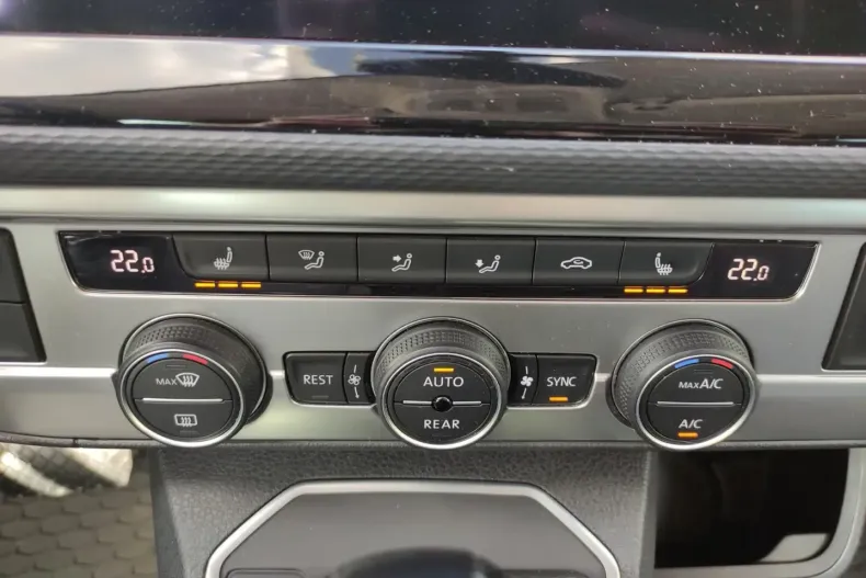 Volkswagen T6 Multivan din 2021 cu 88.720 km - oferta VOL230561 - foto 8