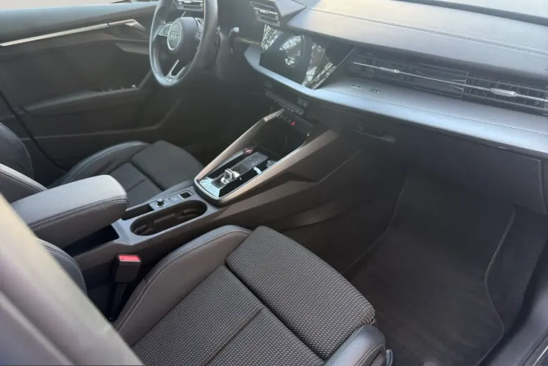 Audi S3 din 2023 cu 56.900 km - oferta AUD230562 - foto 10