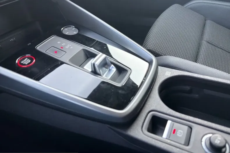Audi S3 din 2023 cu 56.900 km - oferta AUD230562 - foto 18