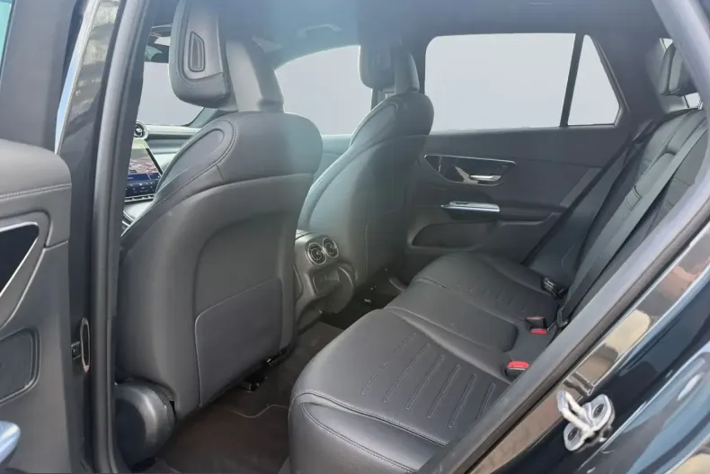 Mercedes-Benz GLC 300 (Clasa GLC) din 2024 cu 75.500 km - oferta MER230564 - foto 14