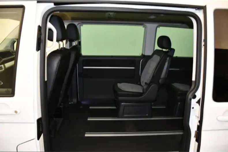 Volkswagen T6 Multivan din 2022 cu 99.850 km - oferta VOL230565 - foto 7