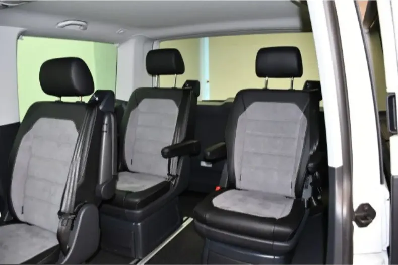 Volkswagen T6 Multivan din 2022 cu 99.850 km - oferta VOL230565 - foto 8
