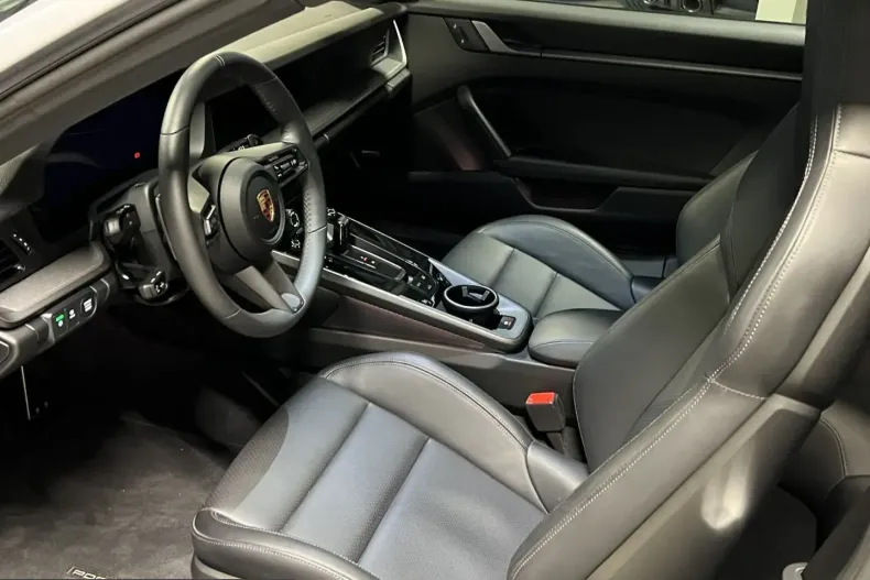 Porsche 992 din 2024 cu 13.800 km - oferta POR230576 - foto 13