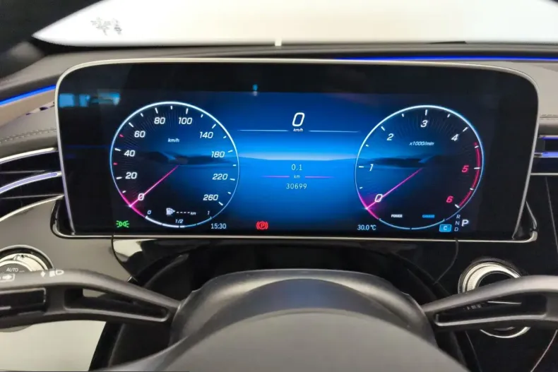 Mercedes-Benz E 220 (Clasa E) din 2025 cu 30.791 km - oferta MER230579 - foto 15