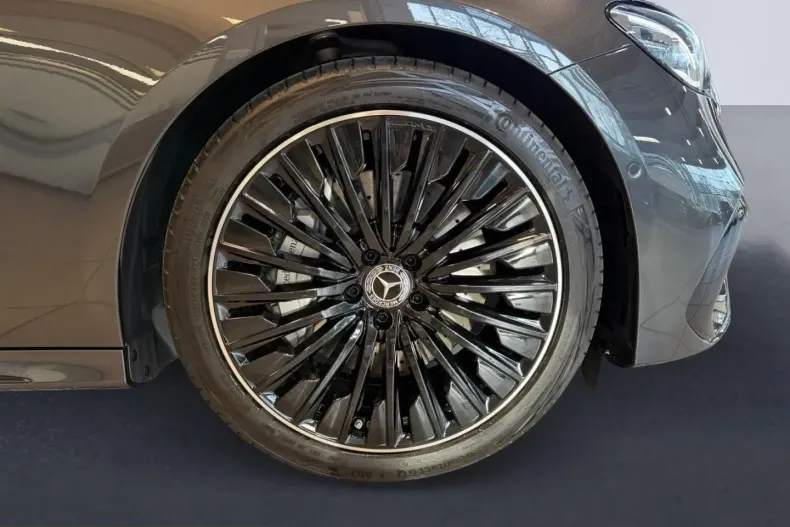 Mercedes-Benz E 220 (Clasa E) din 2025 cu 23.690 km - oferta MER230585 - foto 5