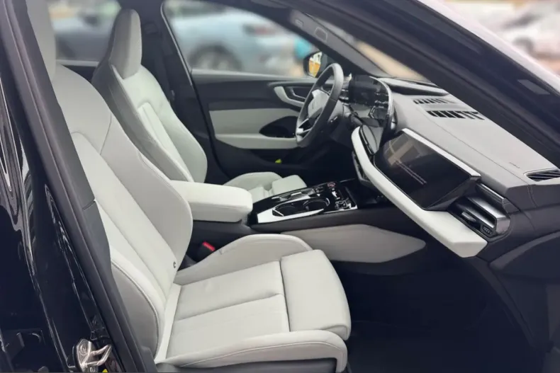 Audi A5 din 2025 cu 6.556 km - oferta AUD230589 - foto 13