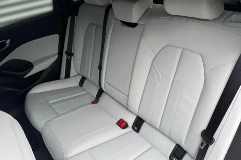 Audi A5 din 2025 cu 6.556 km - oferta AUD230589 - foto 14