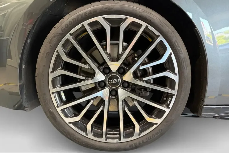 Audi A5 din 2025 cu 11.900 km - oferta AUD230594 - foto 3