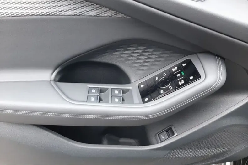 Audi A5 din 2025 cu 13.900 km - oferta AUD230597 - foto 16