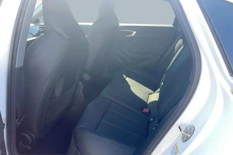 Audi A5 din 2025 cu 27.607 km - oferta AUD230602 - foto 10