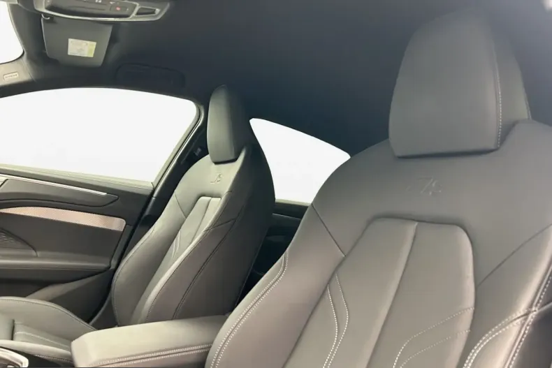 Audi A6 din 2025 cu 27.201 km - oferta AUD230603 - foto 10