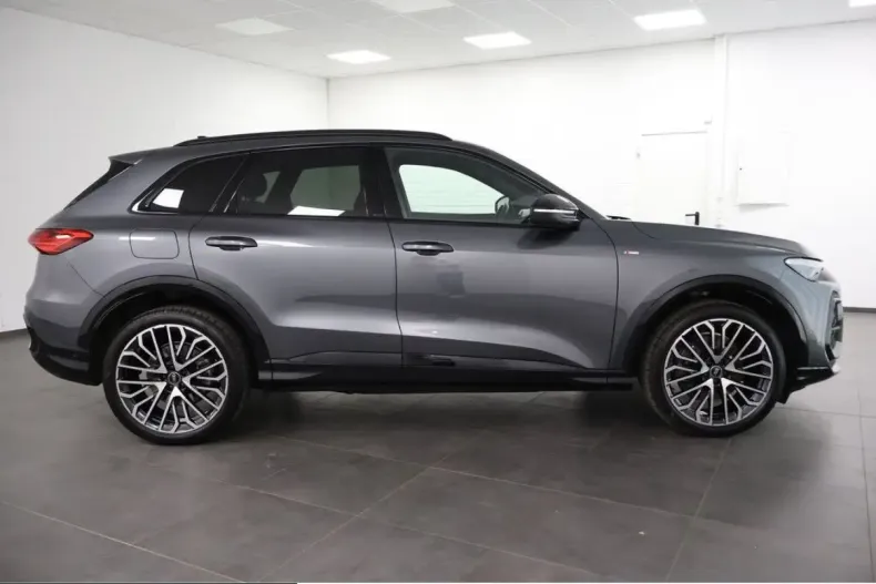Audi Q5 din 2025 cu 21.284 km - oferta AUD230606 - foto 3