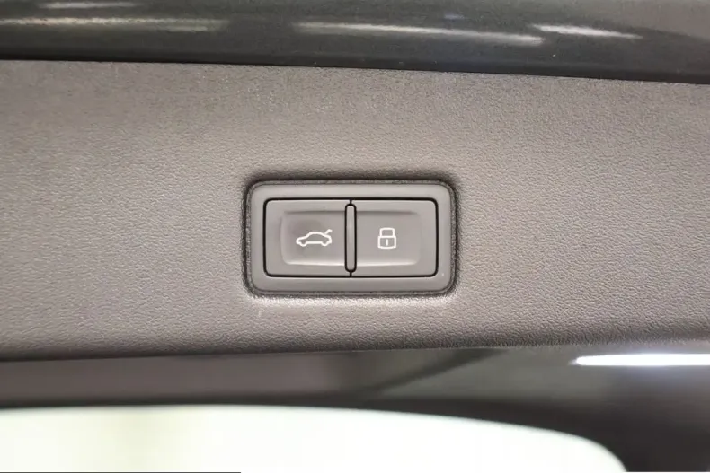 Audi Q5 din 2025 cu 21.284 km - oferta AUD230606 - foto 22