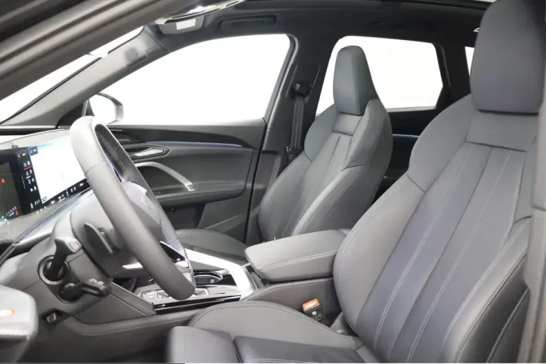 Audi Q5 din 2025 cu 21.284 km - oferta AUD230606 - foto 26