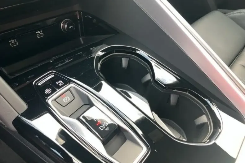 Audi Q5 din 2025 cu 11.920 km - oferta AUD230607 - foto 13