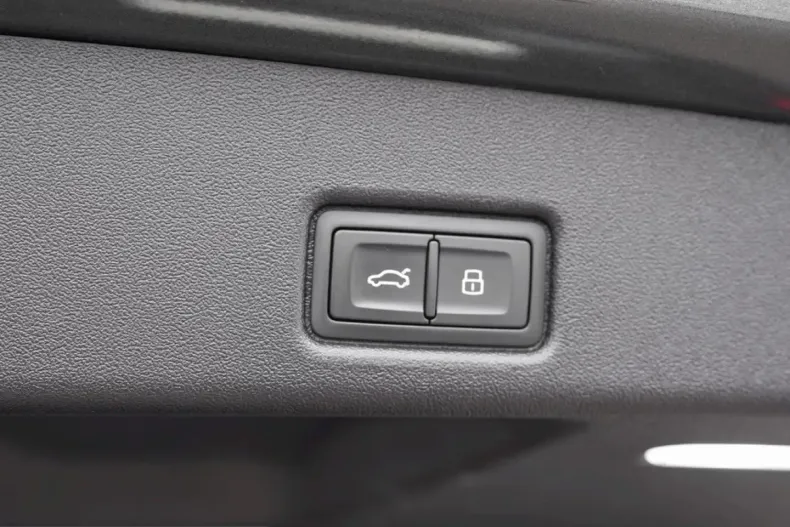 Audi Q5 din 2025 cu 23.305 km - oferta AUD230613 - foto 22