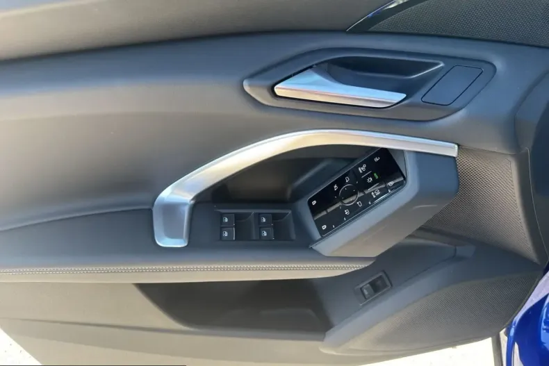 Audi Q5 din 2025 cu 7.700 km - oferta AUD230621 - foto 14