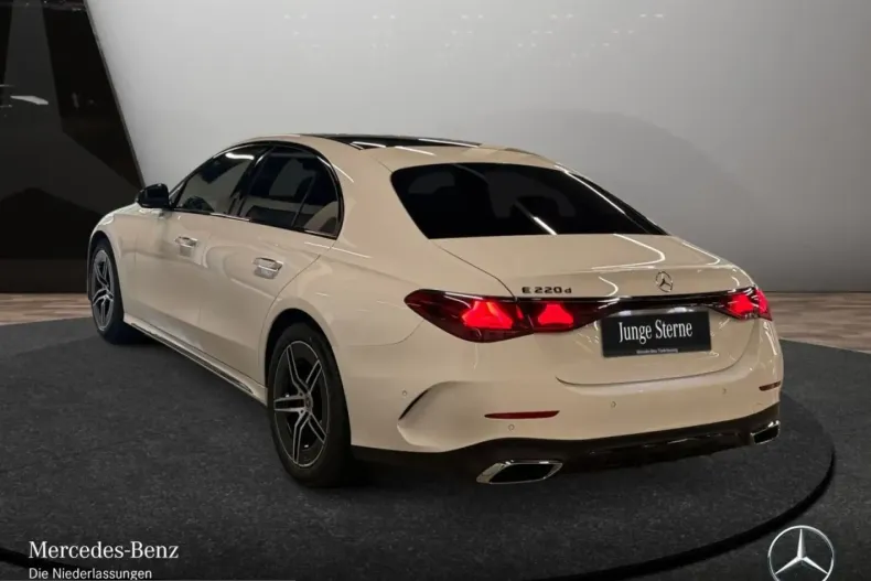 Mercedes-Benz E 220 (Clasa E) din 2025 cu 25.400 km - oferta MER230630 - foto 7