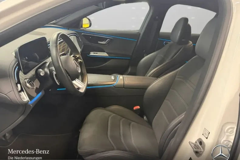 Mercedes-Benz E 220 (Clasa E) din 2025 cu 25.400 km - oferta MER230630 - foto 8