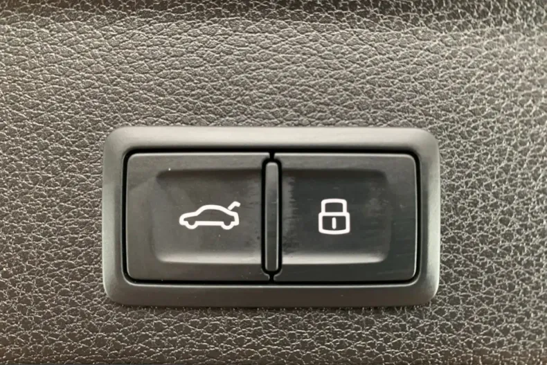 Audi Q3 din 2025 cu 21.600 km - oferta AUD230637 - foto 13