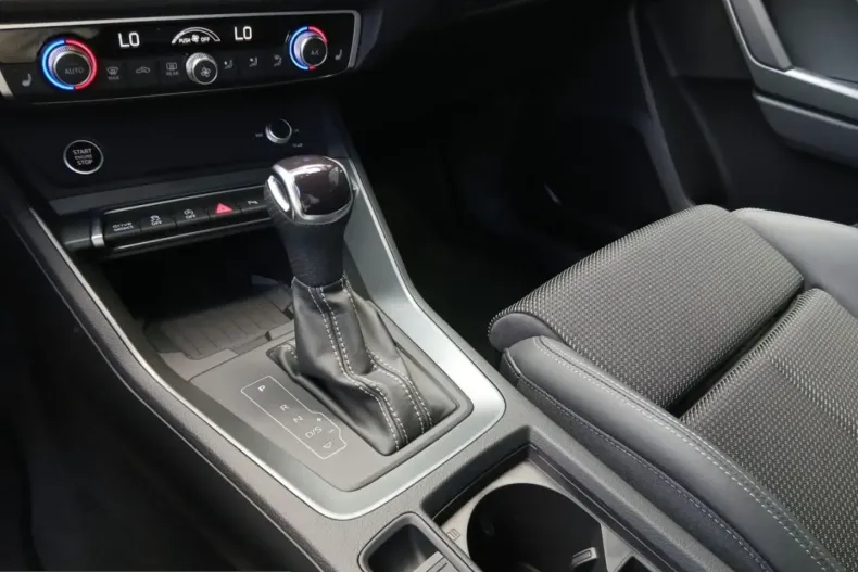 Audi Q3 din 2025 cu 10.008 km - oferta AUD230642 - foto 17