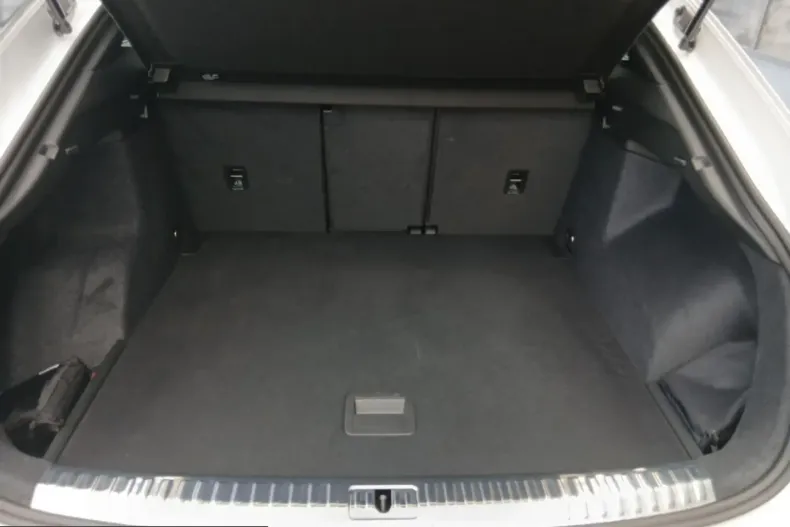 Audi Q3 din 2025 cu 10.008 km - oferta AUD230642 - foto 19