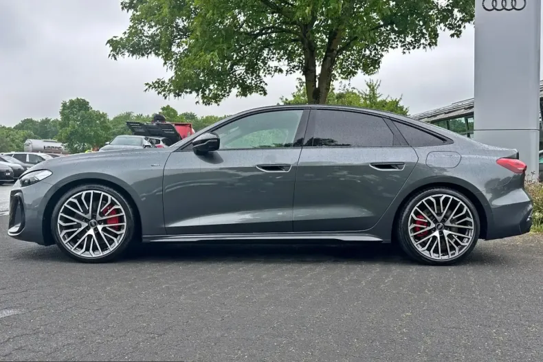 Audi A5 din 2025 cu 20.590 km - oferta AUD230644 - foto 4