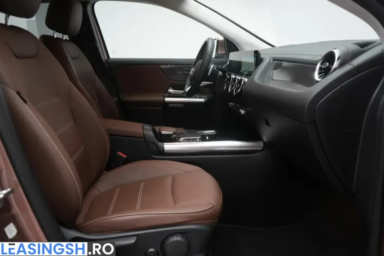 Mercedes-Benz GLA 220 (Clasa GLA) din 2023 cu 48.000 km - oferta MER230648 - foto 6