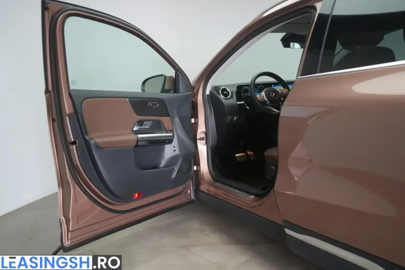Mercedes-Benz GLA 220 (Clasa GLA) din 2023 cu 48.000 km - oferta MER230648 - foto 13