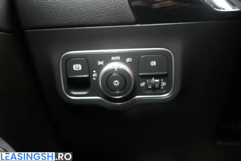 Mercedes-Benz GLA 220 (Clasa GLA) din 2023 cu 48.000 km - oferta MER230648 - foto 28
